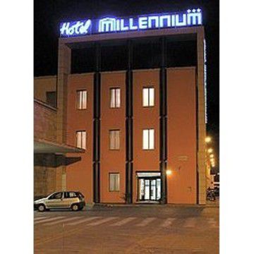 Hotel Millennium Palace Терни Экстерьер фото